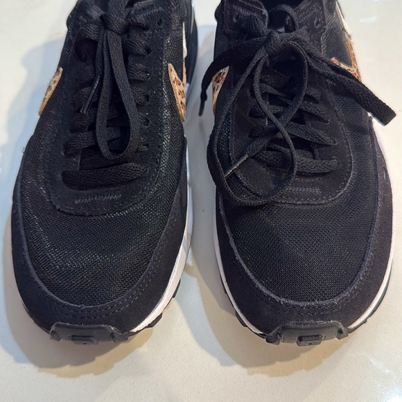 Nike Waffle One SE women's sneakers in a black and multi-color leopard print. - Picture 8 of 8